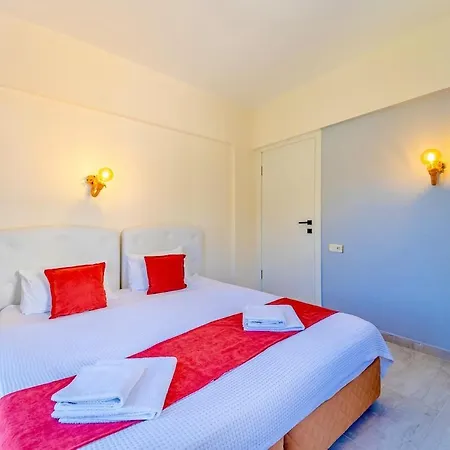 In Kalkan Islamlar Villa Kas
