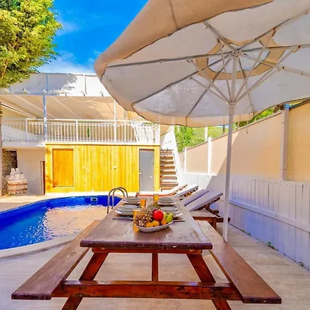 In Kalkan Islamlar Villa
